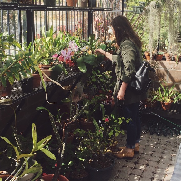 Meet your posher, Merritt - Picture 1 of 1